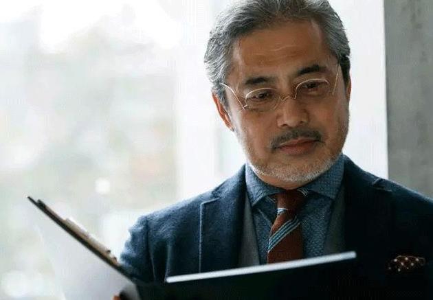 500度近視又老花，戴上美麗島多焦鏡煩惱全解決，46歲的周先生樂壞了