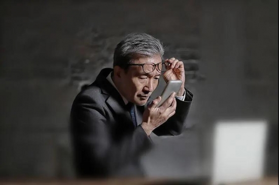 美麗島多焦鏡:十六年的堅守，只為老花眼打磨一副多焦鏡